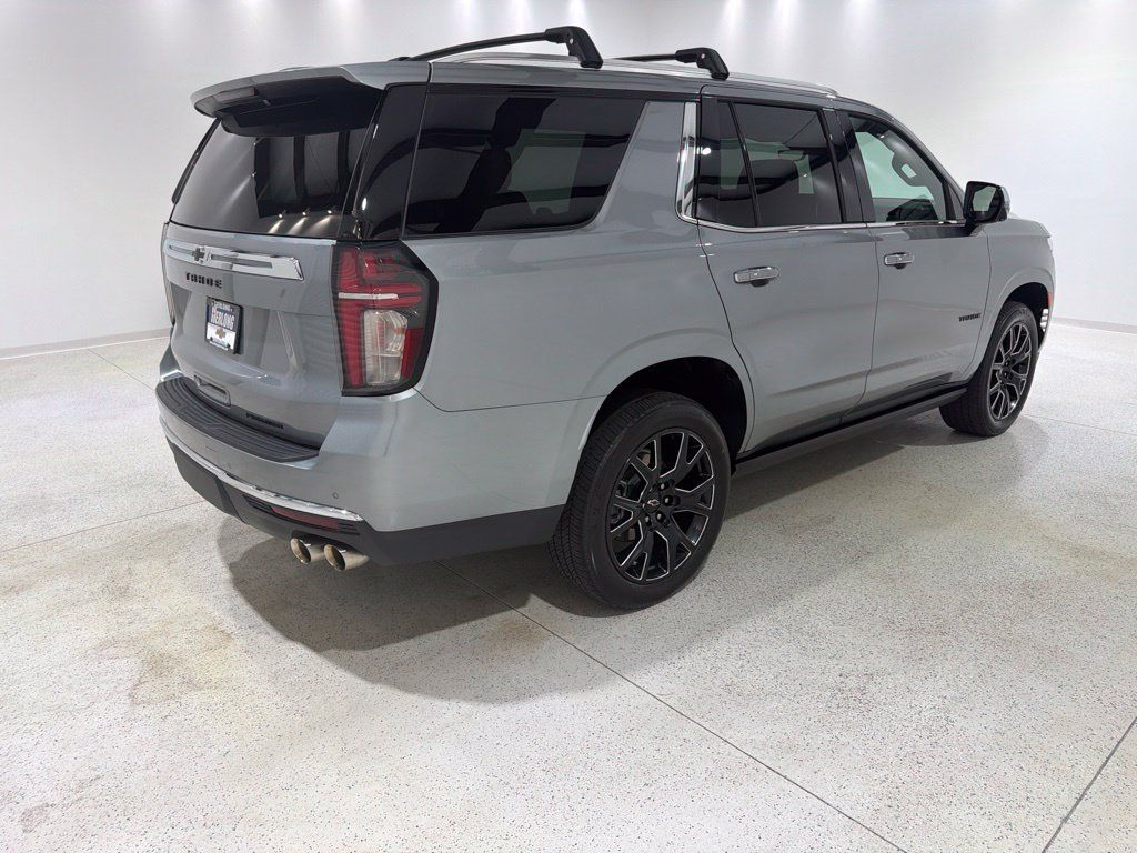 Used 2024 Chevrolet Tahoe Premier w/ Premium Package 2 AWD/4WD image 5