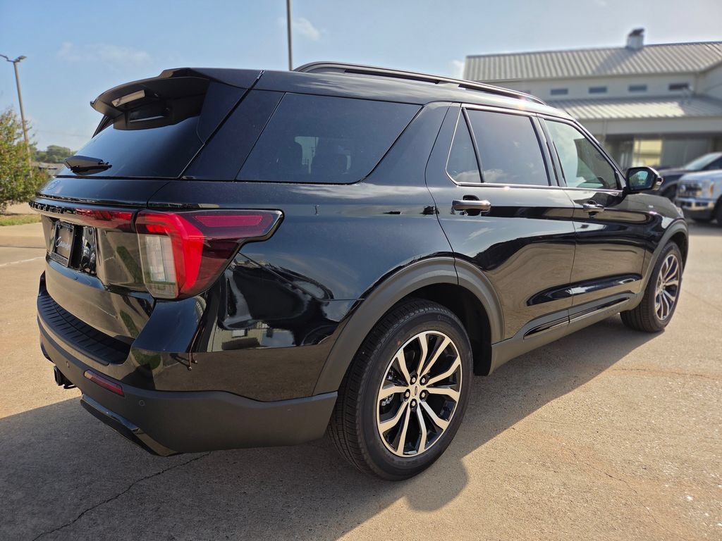 New 2027 Ford Explorer ST-Line RWD image 5