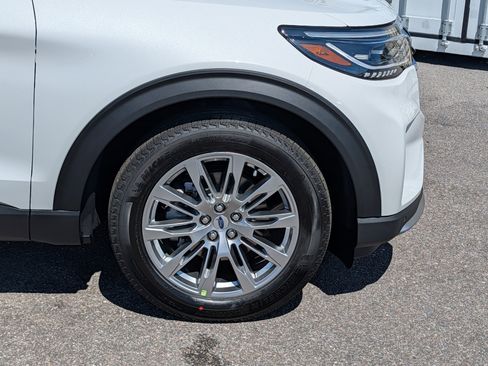 New 2026 Ford Explorer Platinum RWD image 12