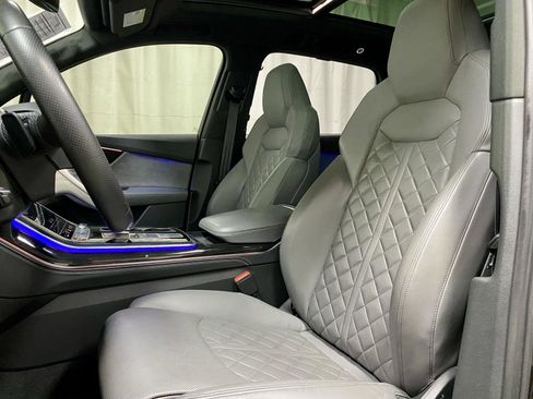 Used 2022 Audi SQ7 Prestige w/ Prestige Package AWD/4WD image 13