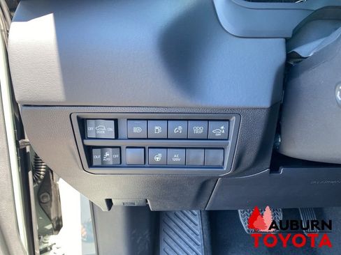 New 2026 Toyota Sequoia Platinum AWD/4WD image 38