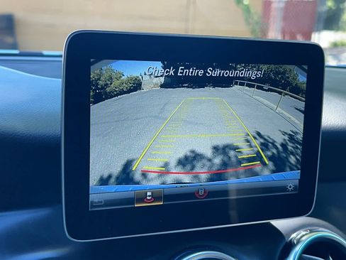 Used 2019 Mercedes-Benz GLA 250 image 18
