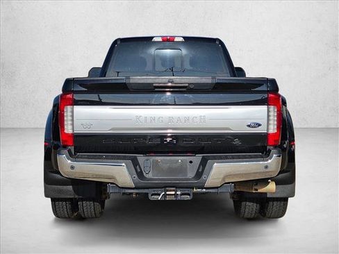 Used 2017 Ford F450 King Ranch w/ King Ranch Ultimate Package image 7