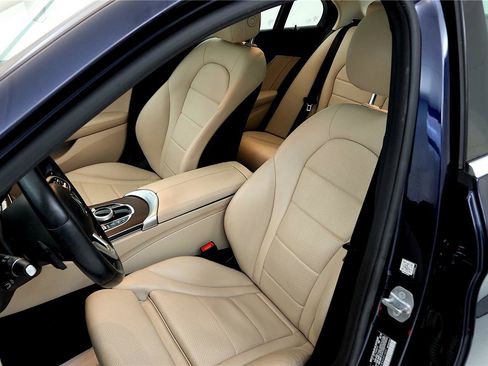 Used 2019 Mercedes-Benz C 300 4MATIC Sedan image 17
