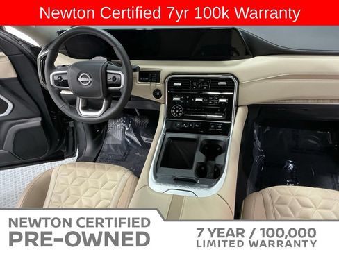Used 2025 Nissan Armada Platinum Reserve AWD/4WD image 32