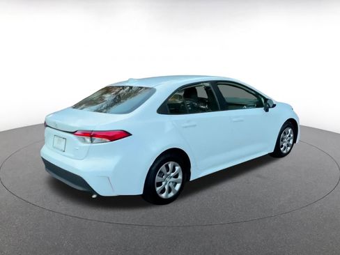 Used 2025 Toyota Corolla LE image 15