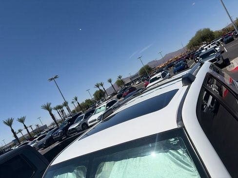 Used 2018 Toyota 4Runner TRD Off-Road Premium AWD/4WD image 7