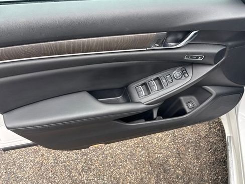 Used 2021 Honda Accord EX-L image 6