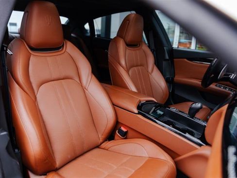 Used 2017 Maserati Quattroporte S GranSport Q4 image 37