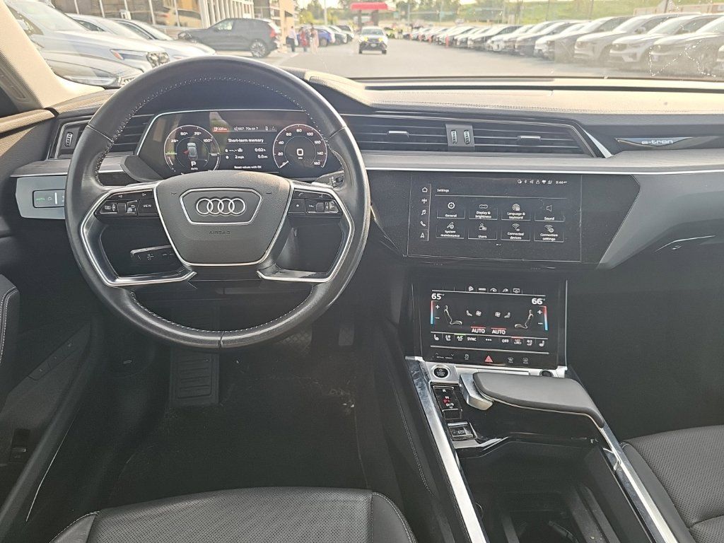 Used 2021 Audi e-tron Premium Plus AWD/4WD image 2