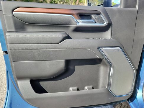 New 2026 GMC Sierra 2500 Denali w/ Denali Reserve Package image 18