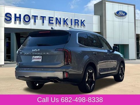Used 2025 Kia Telluride EX w/ EX Captain's Chair Package FWD image 8