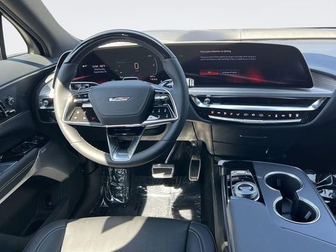 New 2026 Cadillac Lyriq V AWD/4WD image 11