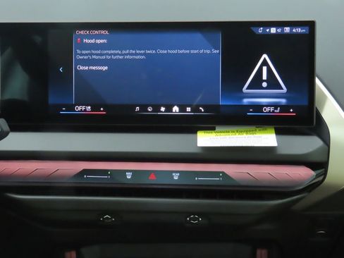 Certified 2025 BMW X3 xDrive30i w/ Convenience Package image 14