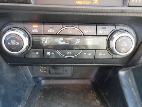 Used 2017 MAZDA MAZDA3 Grand Touring w/ Premium Equipment Package image 25