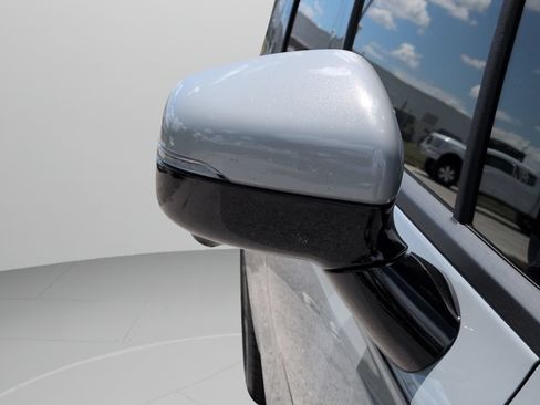Certified 2026 Kia Carnival SX FWD image 14