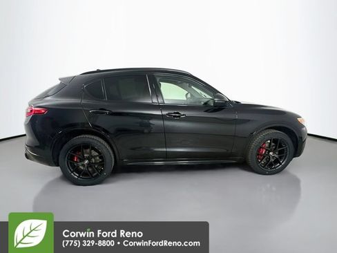 Used 2020 Alfa Romeo Stelvio Ti AWD/4WD image 10