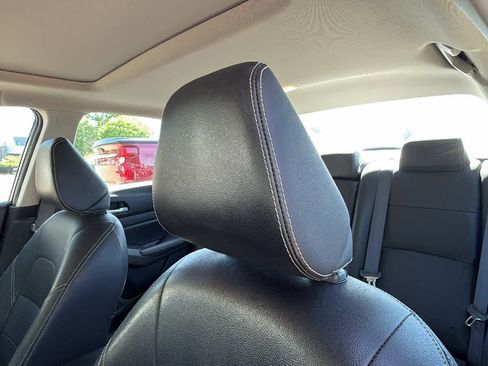 Used 2019 Nissan Altima 2.5 SL FWD image 11