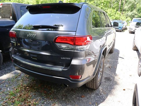 Used 2021 Jeep Grand Cherokee Limited AWD/4WD image 6