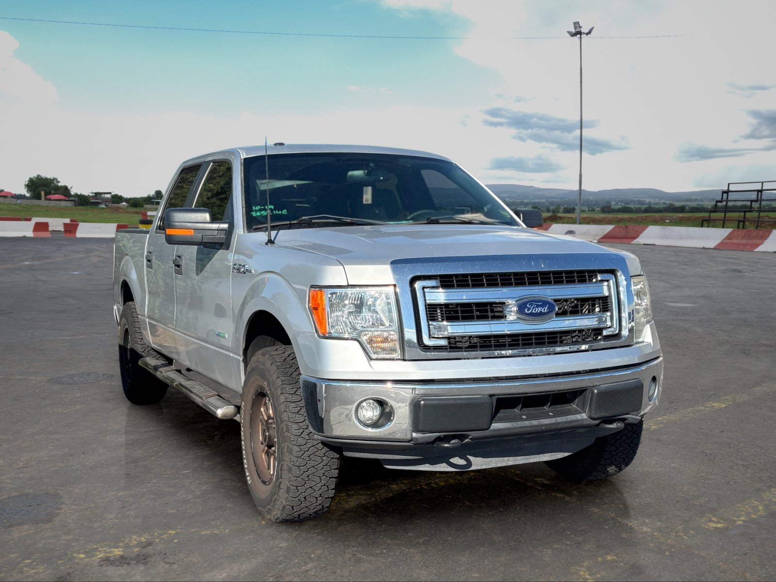 Used 2014 Ford F150 XLT w/ Equipment Group 301A Mid AWD/4WD image 2