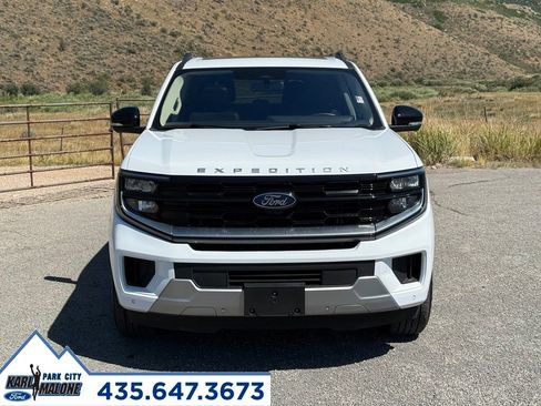 Certified 2025 Ford Expedition Max Platinum AWD/4WD image 8