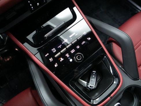 New 2026 Porsche Cayenne E-Hybrid image 21