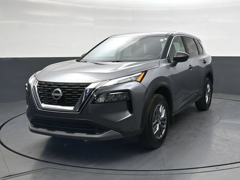 Used 2023 Nissan Rogue S AWD/4WD image 13