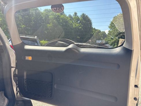 Used 2010 Toyota RAV4 4WD image 21