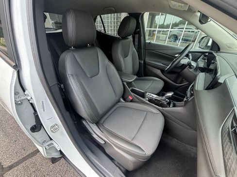 Used 2026 Buick Encore GX Preferred FWD image 35