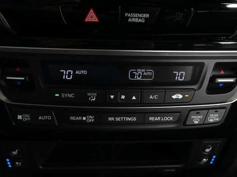 Used 2024 Honda Ridgeline Black Edition image 29