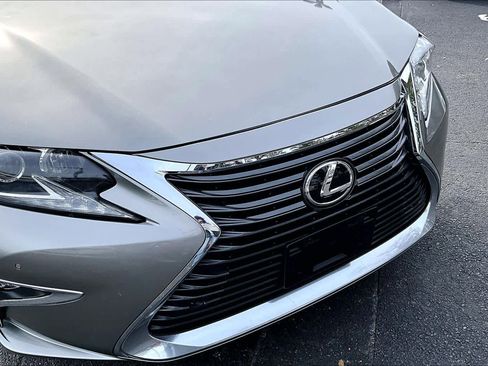 Used 2016 Lexus ES 350 image 28