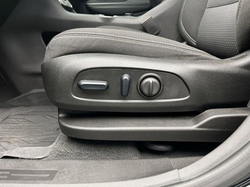 Certified 2024 GMC Terrain SLE w/ Driver Convenience Package image 10