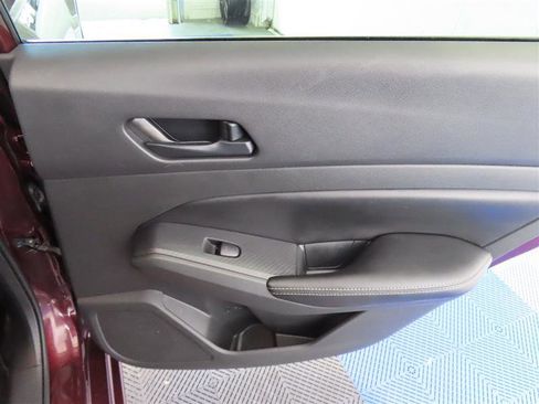 Used 2024 Nissan Altima 2.5 SV FWD image 31