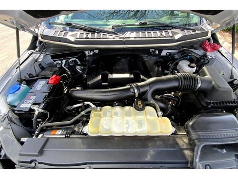 Used 2020 Ford F150 Lariat image 11