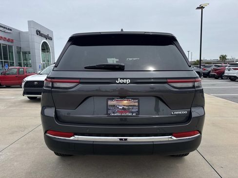 New 2026 Jeep Grand Cherokee Laredo RWD image 6