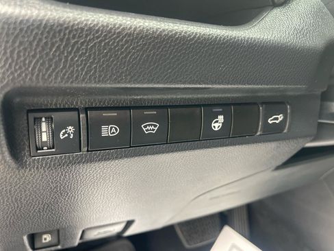 Used 2024 Toyota RAV4 XLE w/ Convenience Package AWD/4WD image 11