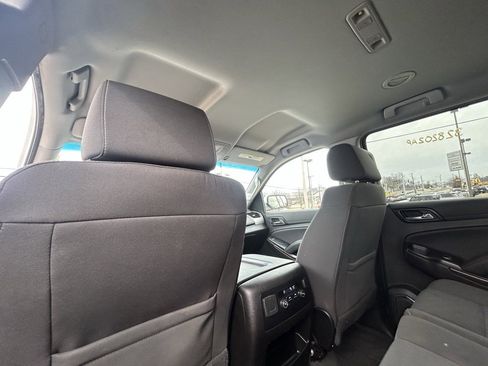 Used 2019 GMC Yukon SLE w/ HD Trailering Package image 28