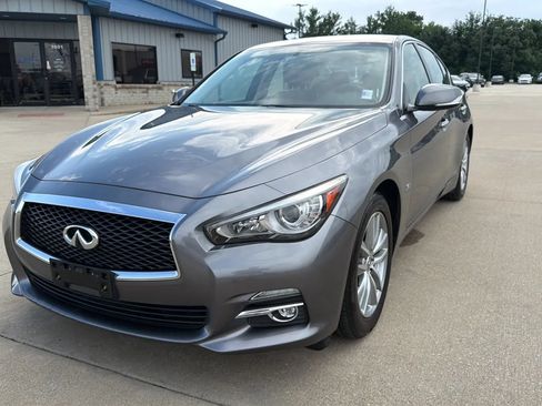 Used 2016 INFINITI Q50 3.0t Premium w/ 3.0T Premium Plus Package AWD/4WD image 4