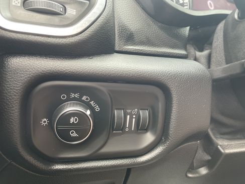 Used 2021 RAM 1500 Laramie w/ Sport Appearance Package AWD/4WD image 20
