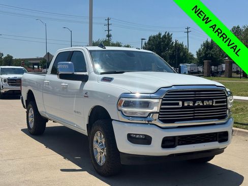 Used 2024 RAM 2500 Laramie AWD/4WD image 1