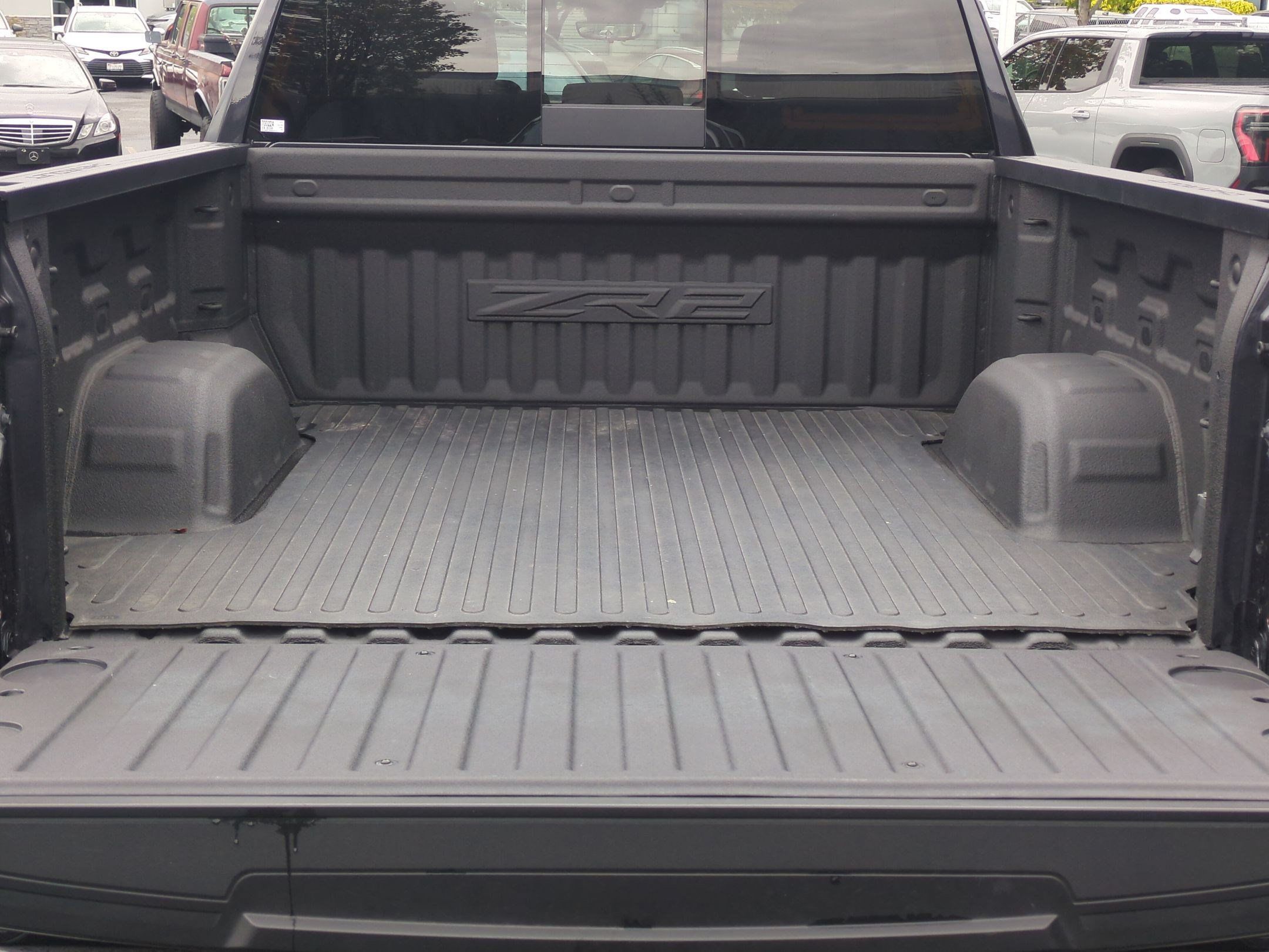 Used 2022 Chevrolet Silverado 1500 ZR2 w/ Technology Package AWD/4WD image 32