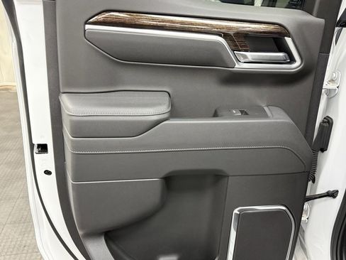 New 2025 GMC Sierra 1500 Elevation w/ Preferred Package image 24