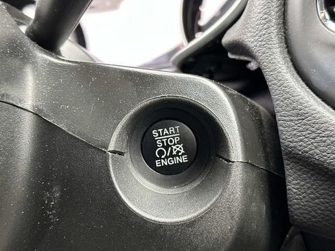 Certified 2019 Jeep Compass Latitude image 25