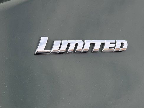 Used 2023 Toyota Tundra Limited image 10