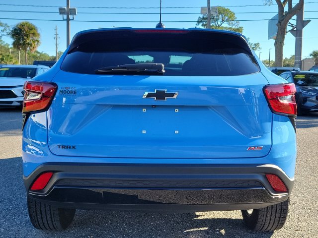 Certified 2024 Chevrolet Trax RS FWD image 11