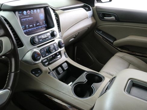 Used 2020 GMC Yukon XL SLT w/ Open Road Package image 18