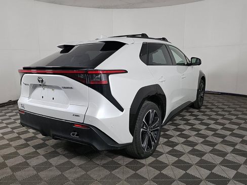 Used 2024 Toyota bZ4X Limited image 4