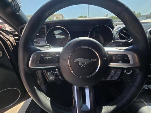 Used 2017 Ford Mustang GT Premium w/ GT Performance Package RWD image 28