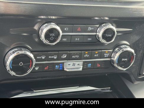 New 2026 Ford F250 Lariat w/ Black Appearance Package AWD/4WD image 30