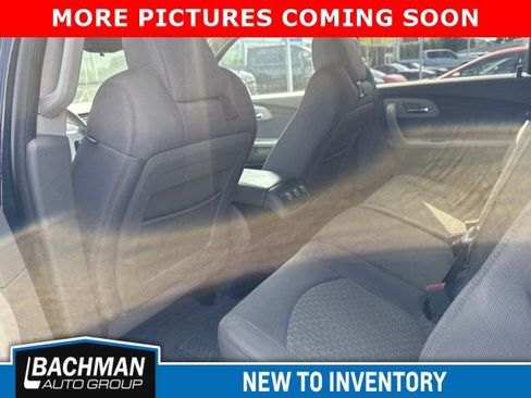 Used 2012 Chevrolet Traverse LS FWD image 5